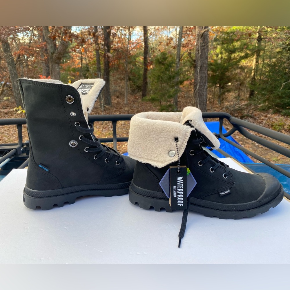 NWT Palladium Women’s Black Baggy Leather ESS WPS Boots US W10 EU 41.5 no box